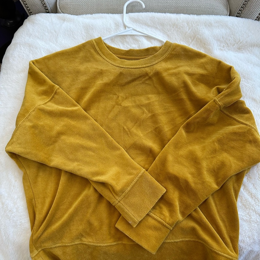 Nike Mustard Yellow Sweatshirt